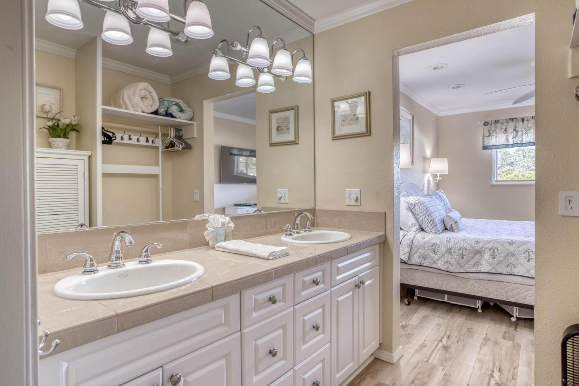 Seascape Suite Lincoln City Bagian luar foto