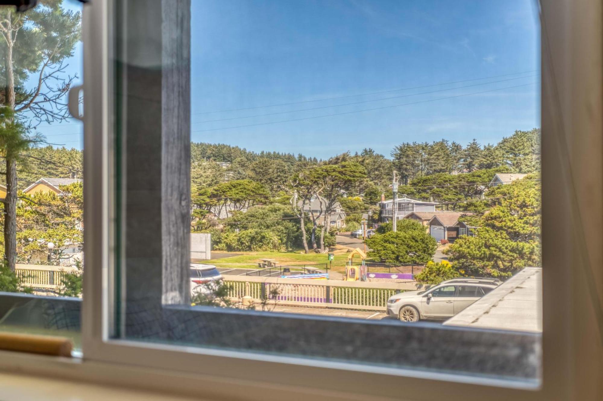 Seascape Suite Lincoln City Bagian luar foto
